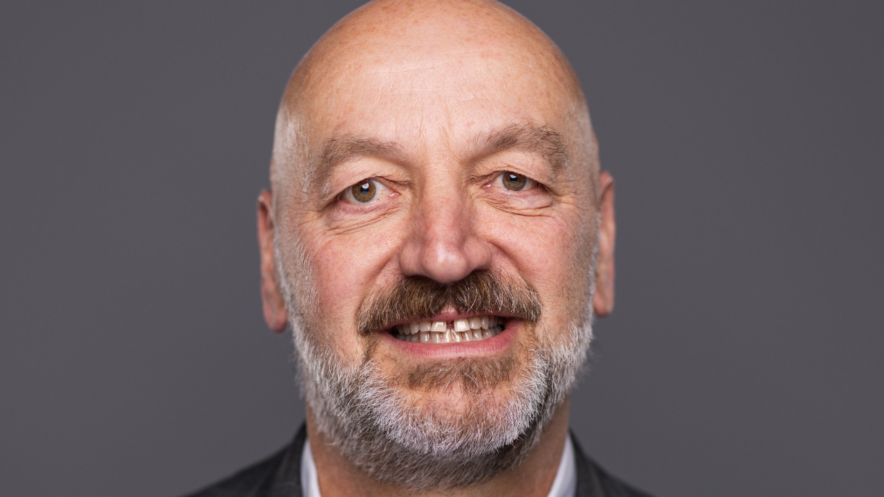 Stijn Crombe headshot.