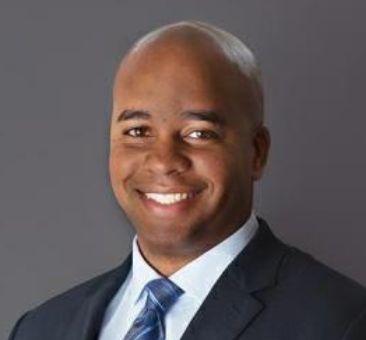 Justin Crews Headshot.