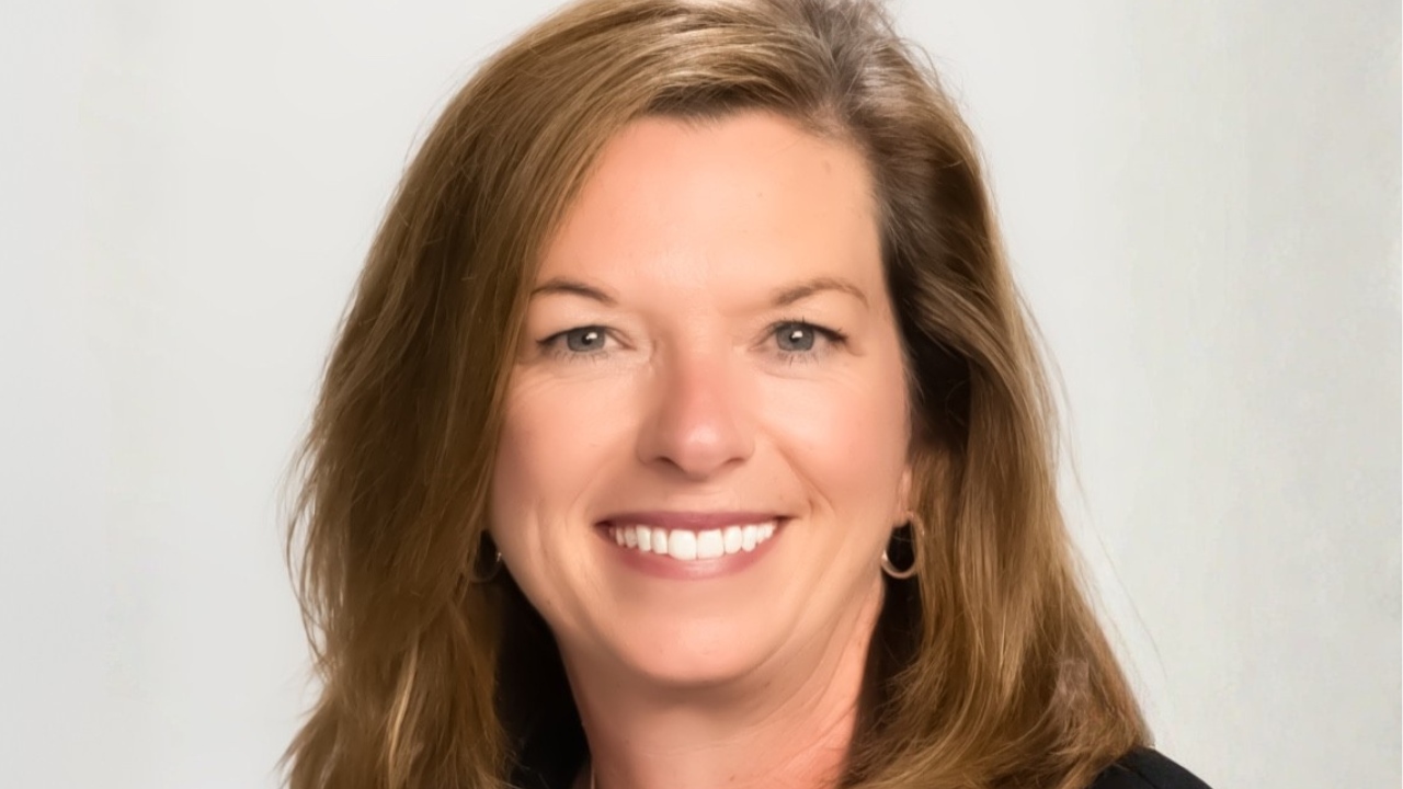 Barbara Flanagan headshot.