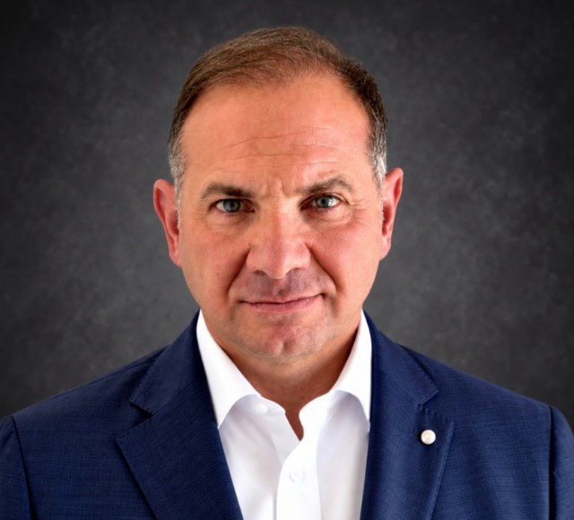 Joseph Catalino headshot