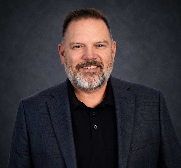 Dennis Malin headshot.