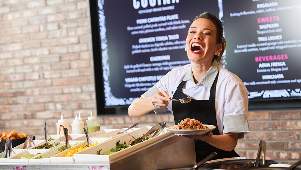 Chef Grace Ramirez Invites Students Into Her Kitchen Aramark